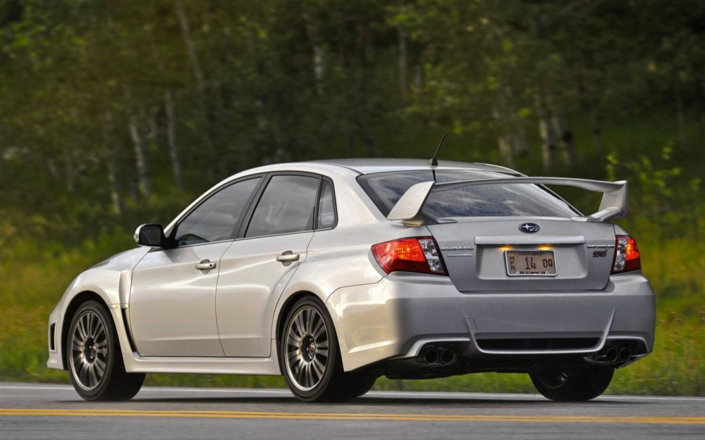 2012-13_Subaru-Impreza-WRX_STi-Image-013-1680