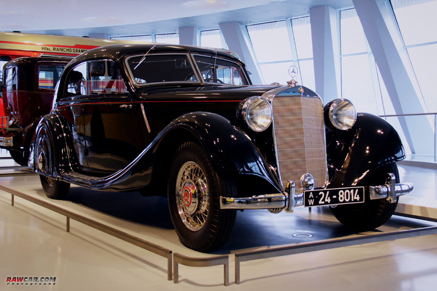 mercedes_museum_009[1]