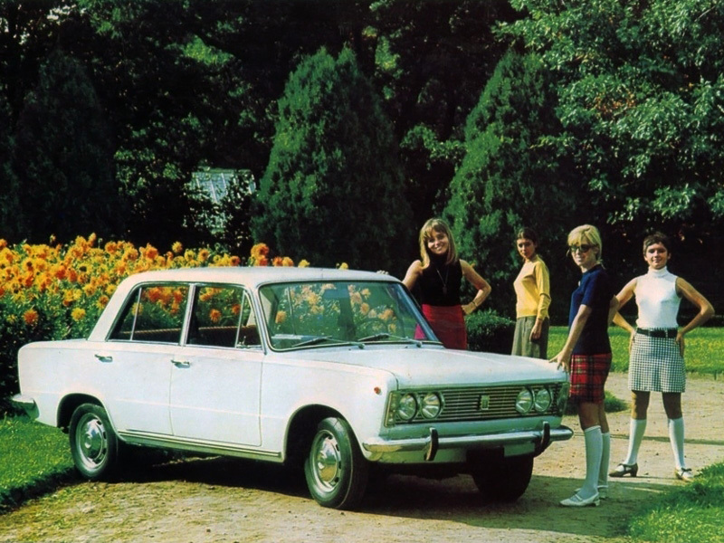 Polski Fiat 125p sedanas