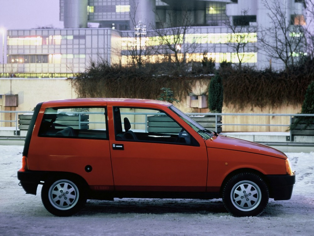 lancia_y10_turbo_1