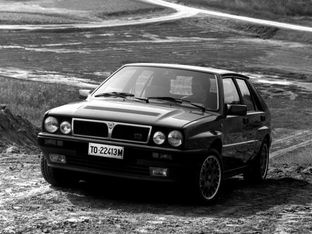 Lancia Delta HF Integrale (1)