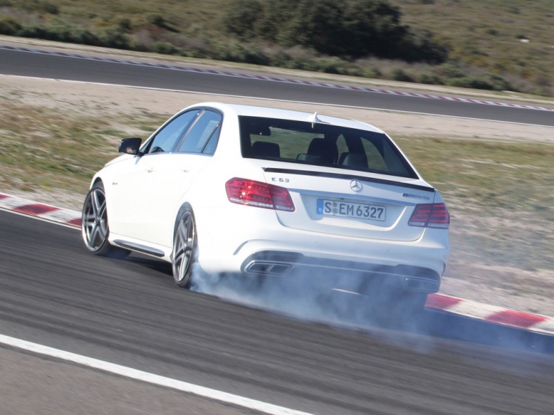 Mercedes Benz E63 AMG S