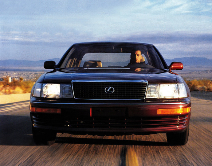 Lexus LS 400