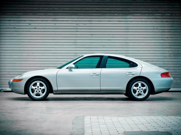 Porsche 989 