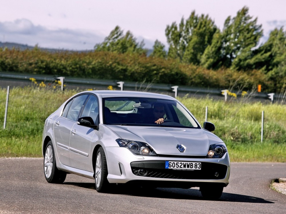 renault_laguna_gt_hatchback_7