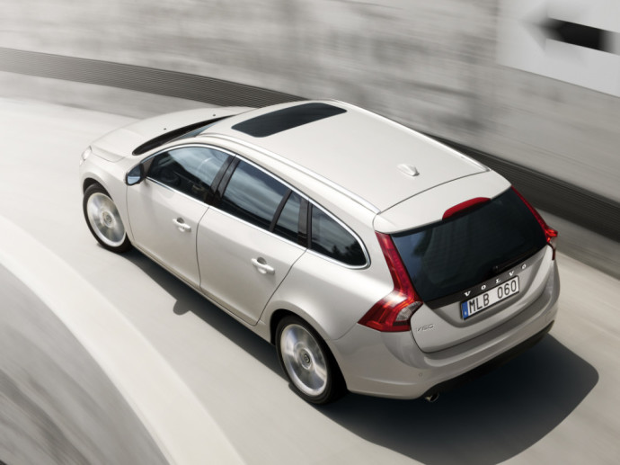 Naudotas „Volvo V60“ : Ne pats talpiausias, bet ištvermingas universalas 