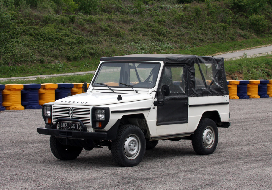 Peugeot P4