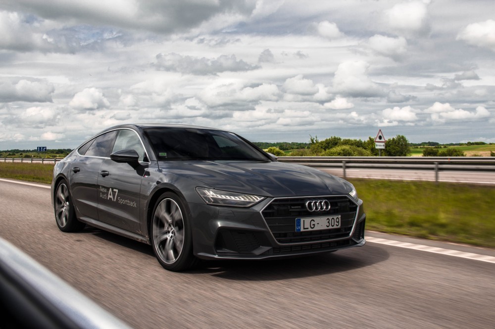 Palyginamasis testas: Audi A7 Sportback prieš Mercedes-Benz CLS