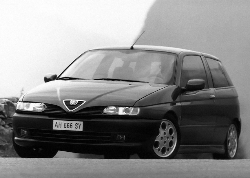 Alfa Romeo 145 QV