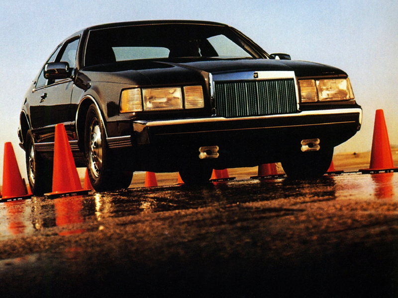 Lincoln Mark VII (1)