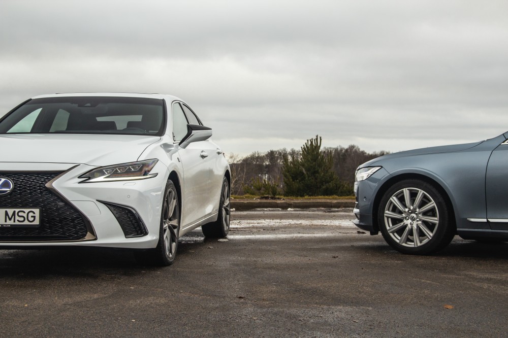 Lexus ES ir Volvo S90 palyginamasis testas