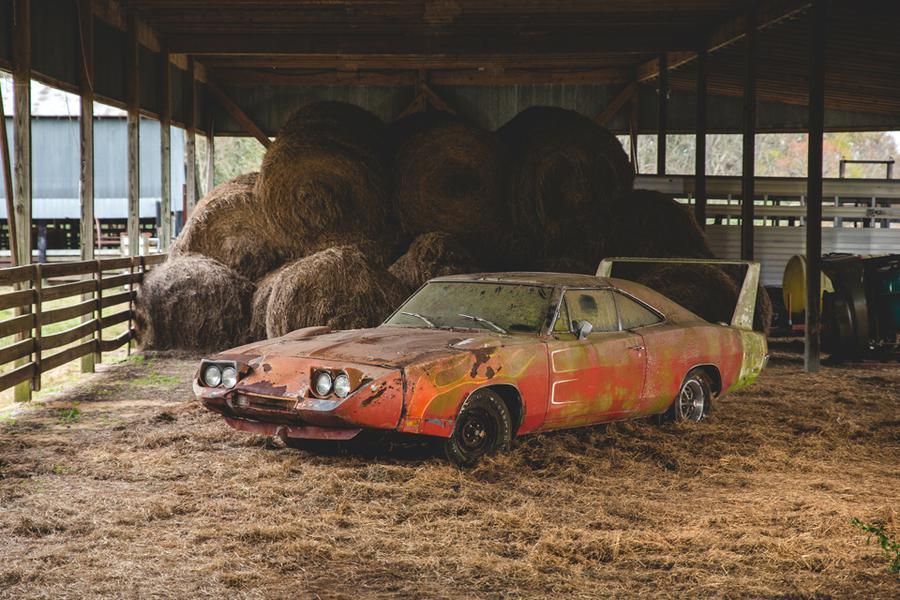 Pašiūrėje surastas „Dodge Charger Daytona“