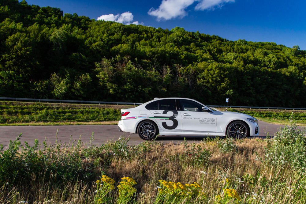 Naujos kartos BMW 3 serija