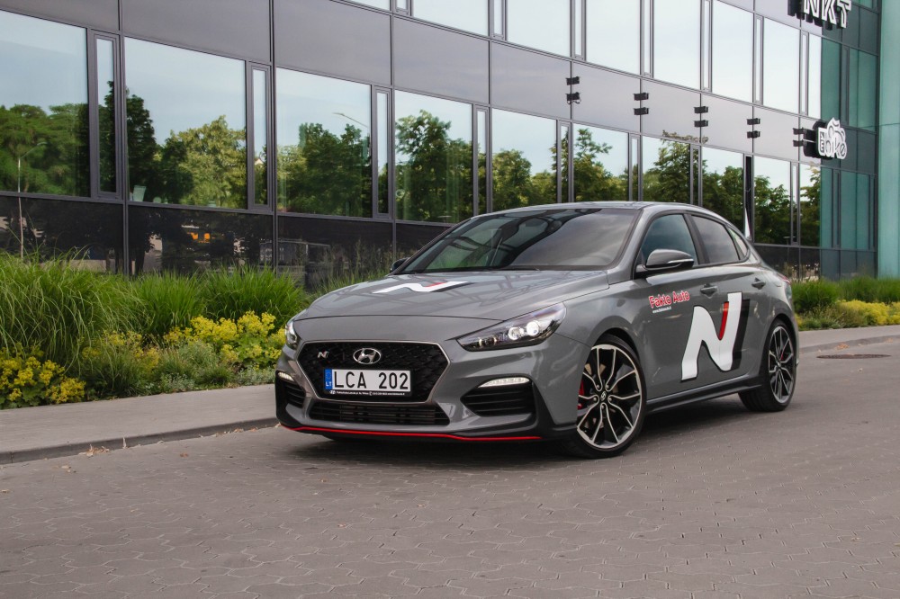 Hyundai i30 Fastback N testas