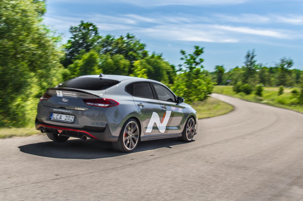 Hyundai i30 Fastback N testas