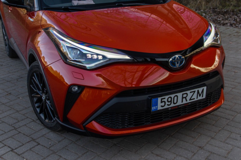 Atnaujinto Toyota C-HR apžvalga