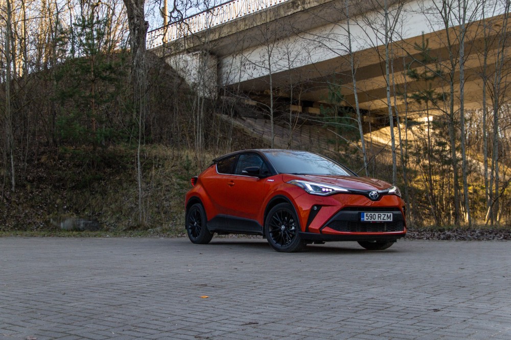 Atnaujinto Toyota C-HR testas