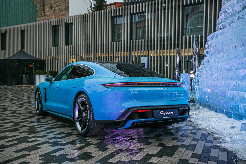 Elektrinio Porsche Taycan pristatymas Vilniuje