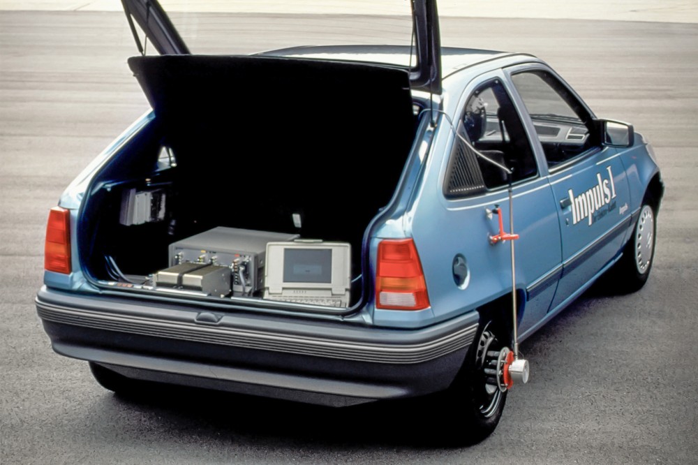 Elektrinė Opel Kadett koncepcija