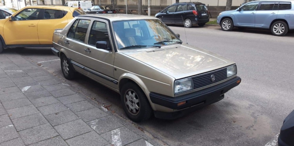 Edgaro Volkswagen Jetta