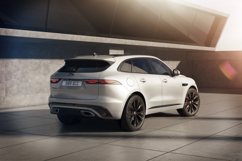 Atnaujintas Jaguar F-Pace