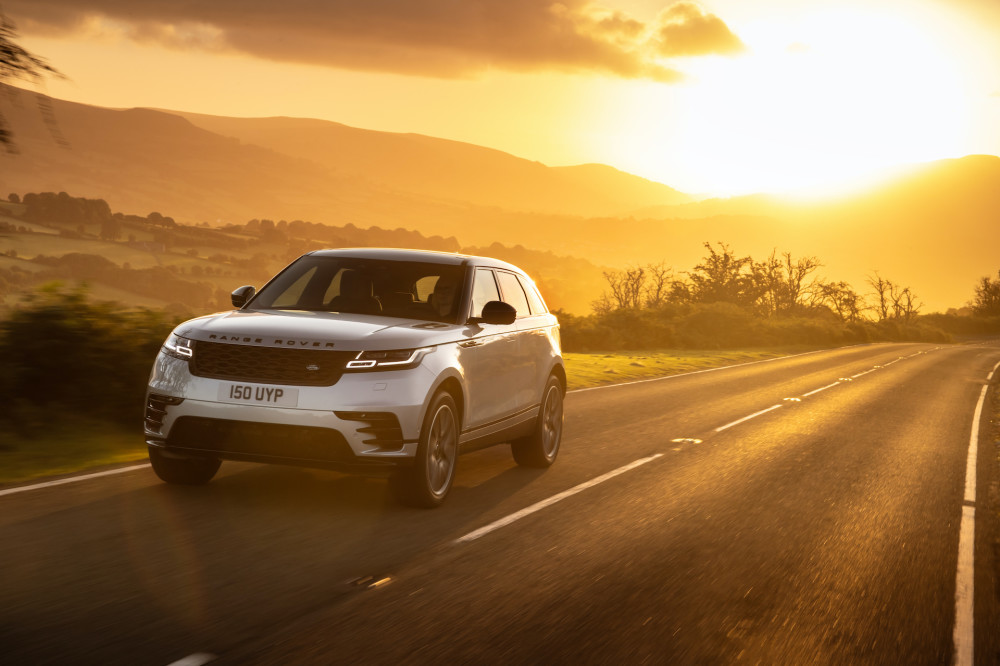 Facelifted Range Rover Velar