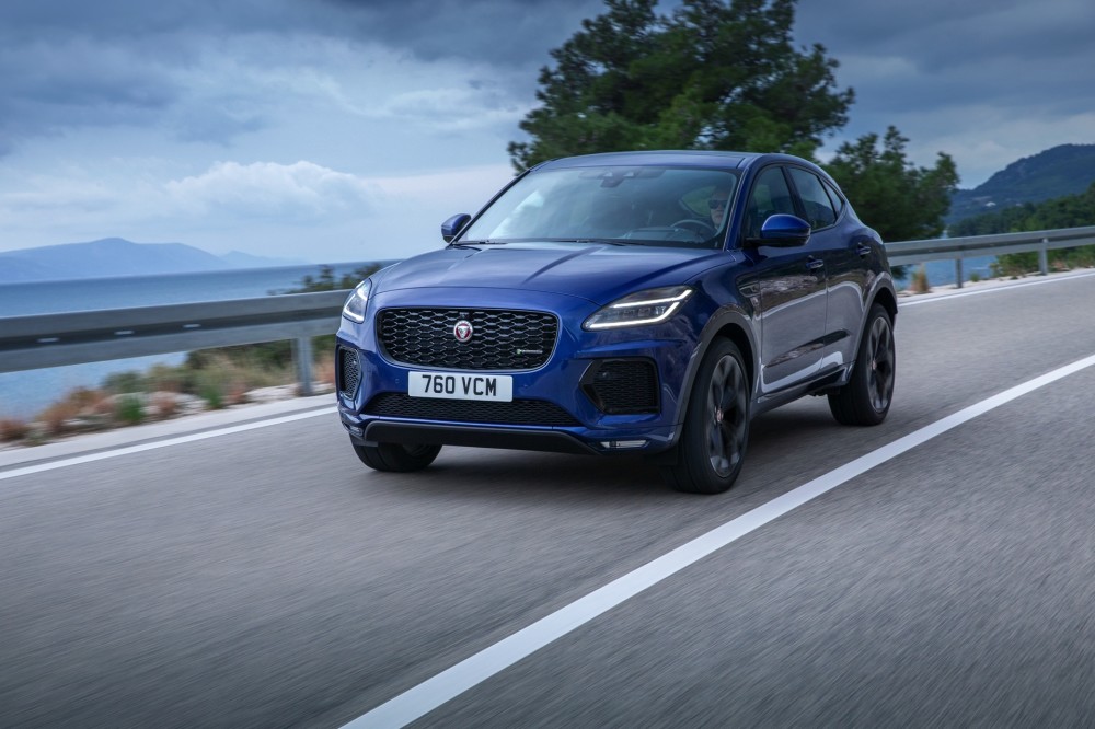 Atnaujintas Jaguar E-pace visureigis