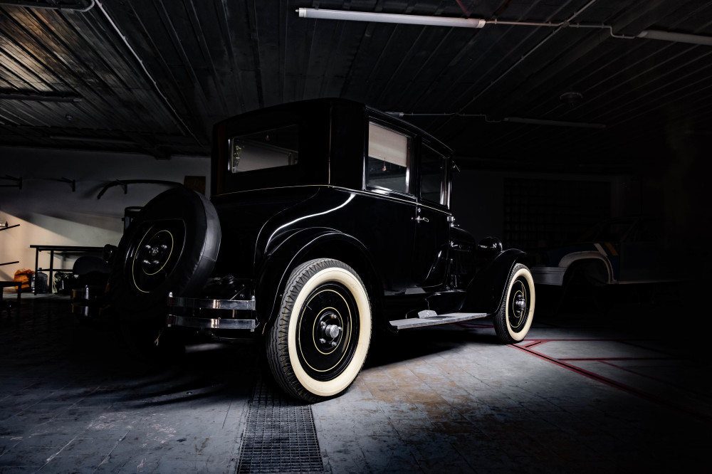 Classic Car Loft dirbtuvėse esantis Dodge Brothers Four Doctors Coupe