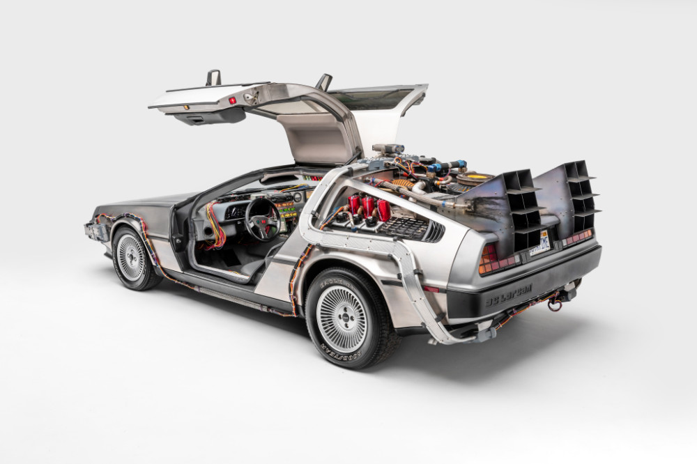 DeLorean DMC-12 