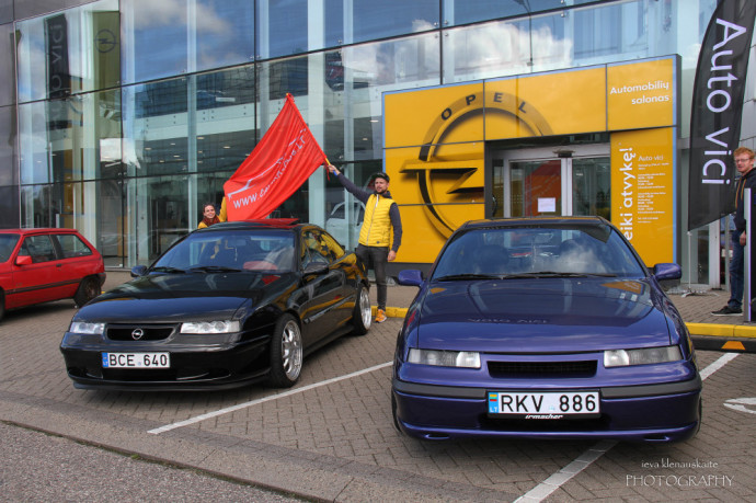 „Opel Retro Lithuania“ bendruomenės susitikime – kelios dešimtys senų „Opel“ markės automobilių