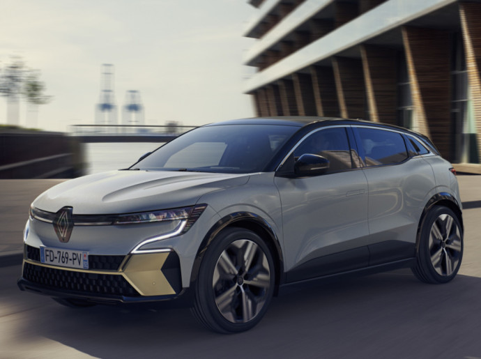 „<a href='https://www.autobilis.lt/skelbimai/naudoti-automobiliai/renault' target='_blank' class='phrase'>Renault</a>“ paskelbė kiek Lietuvoje kainuos elektrinis „Megane E-Tech“