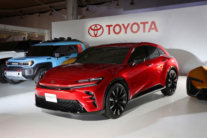 Toyota Crossover EV