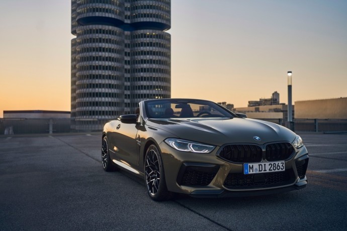 Lietuvoje atnaujinta BMW 8 serija kainuos nuo 125 890 eurų