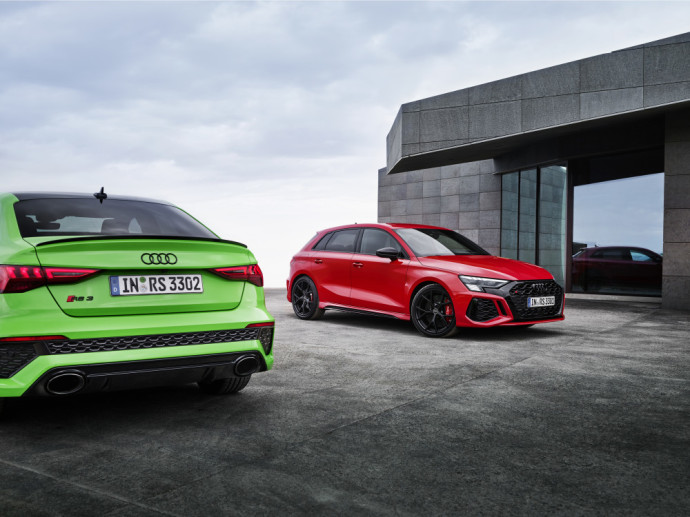 <a href='https://www.autobilis.lt/skelbimai/naudoti-automobiliai/audi' target='_blank' class='phrase'>Audi</a> RS 3 Sportback / Audi RS 3 Sedan