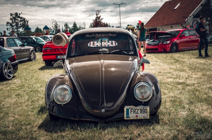 <a href='https://www.autobilis.lt/skelbimai/naudoti-automobiliai/volkswagen' target='_blank' class='phrase'>Volkswagen</a> Beetle