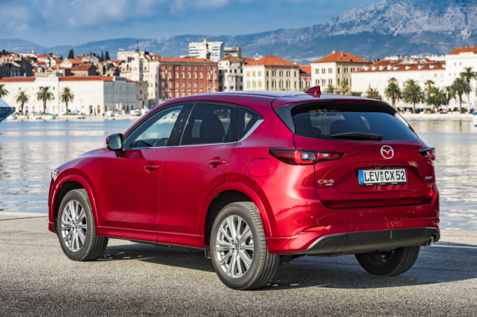 Atnaujinta Mazda CX-5