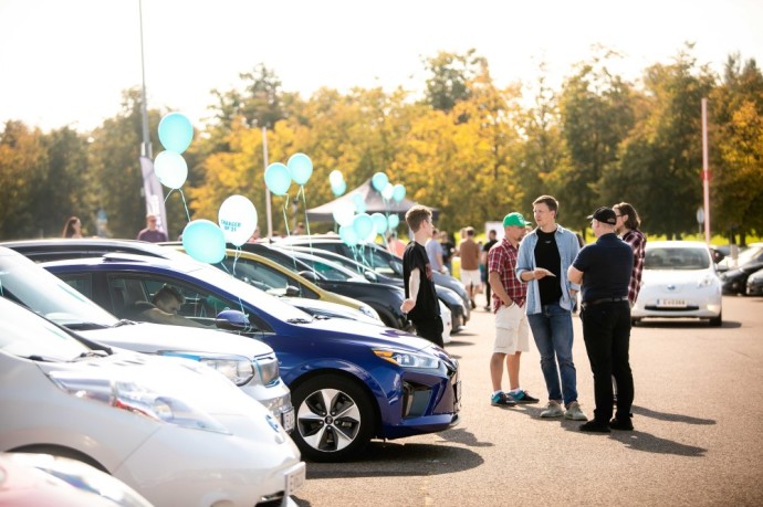 „Charged Up‘22“ organizatoriai ruošia elektromobilių mėgėjams skirtą renginį