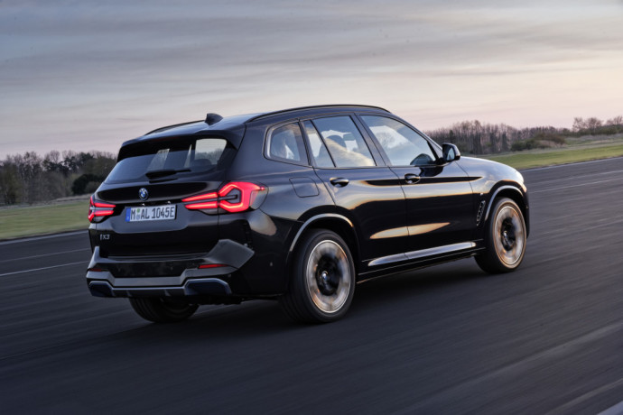 BMW iX3 M Sport