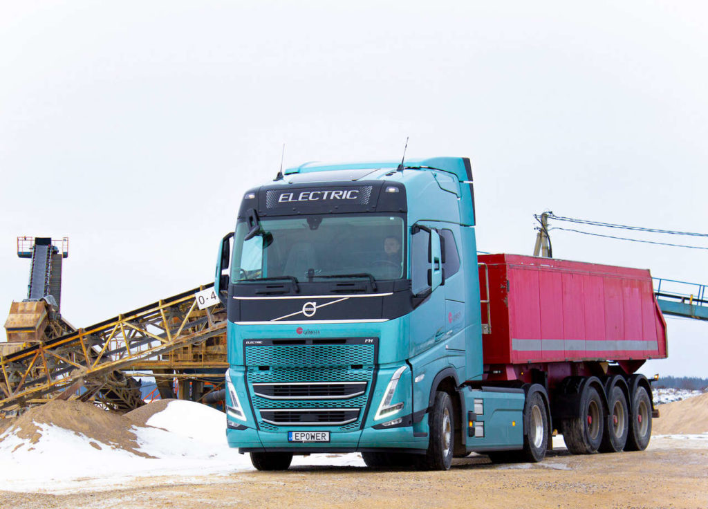 Elektrinis „Volvo FH“ vilkikas