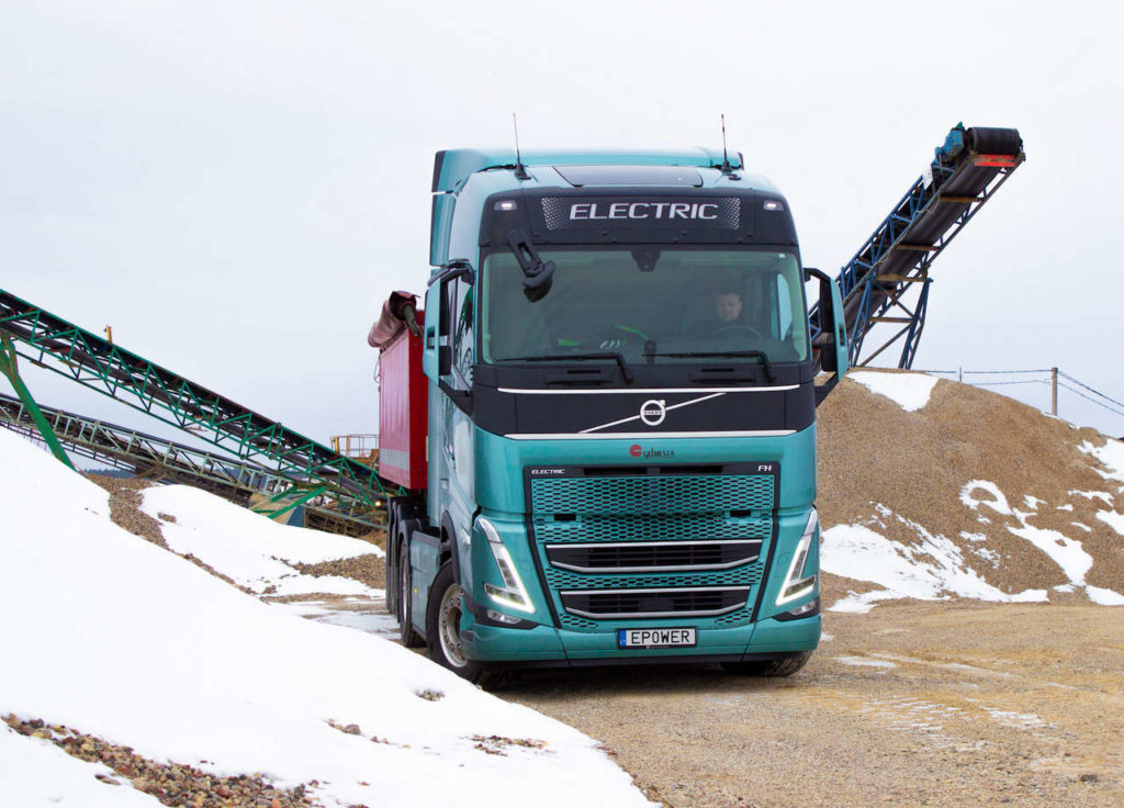 Elektrinis „Volvo FH“ vilkikas