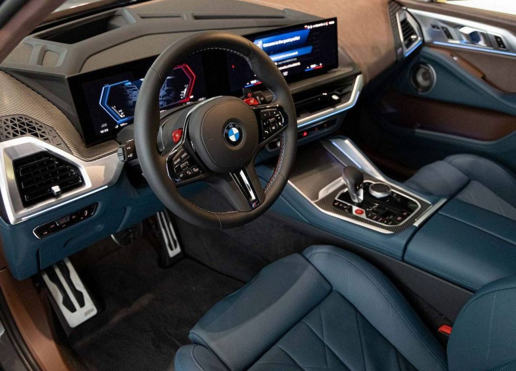 BMW XM