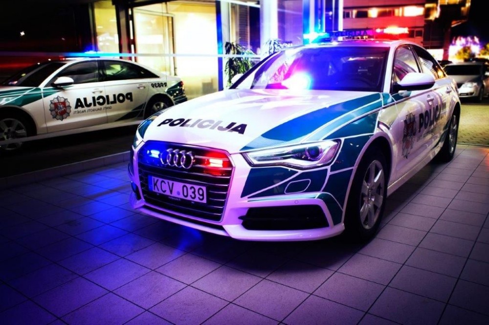 Lietuvos policijos automobilis – <a href='https://www.autobilis.lt/skelbimai/naudoti-automobiliai/audi' target='_blank' class='phrase'>Audi</a> A6