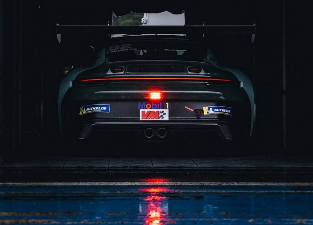 „Porsche Baltic“ komandos automobilis