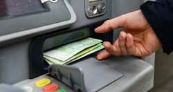 Lietuvių sutaupyti pinigai nuvertėja: ką daryti, kad vėliau netektų gailėtis?